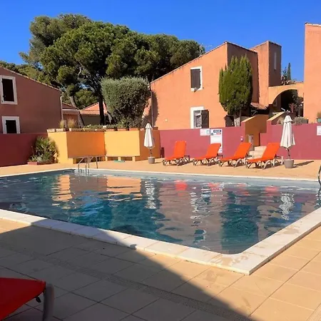 4 Pers Piscine Climatisee *